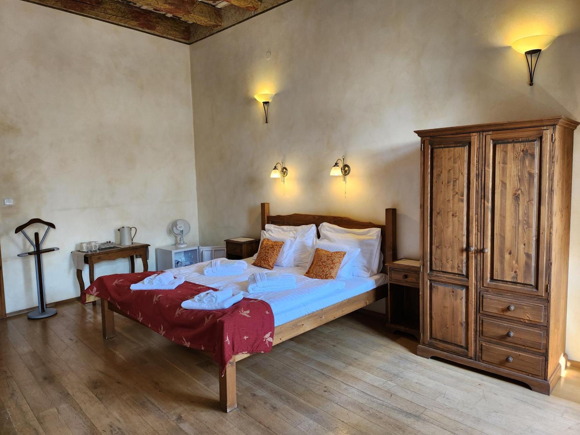Hotel Opat Кутна-Гора Экстерьер фото