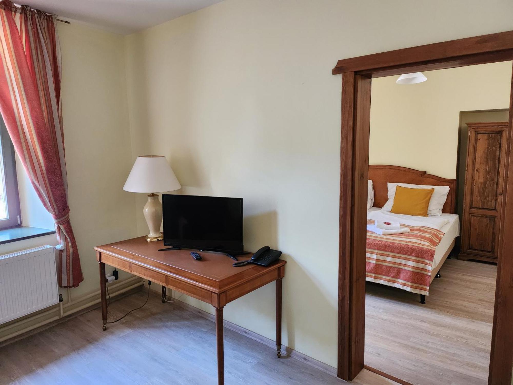 Hotel Opat Кутна-Гора Экстерьер фото