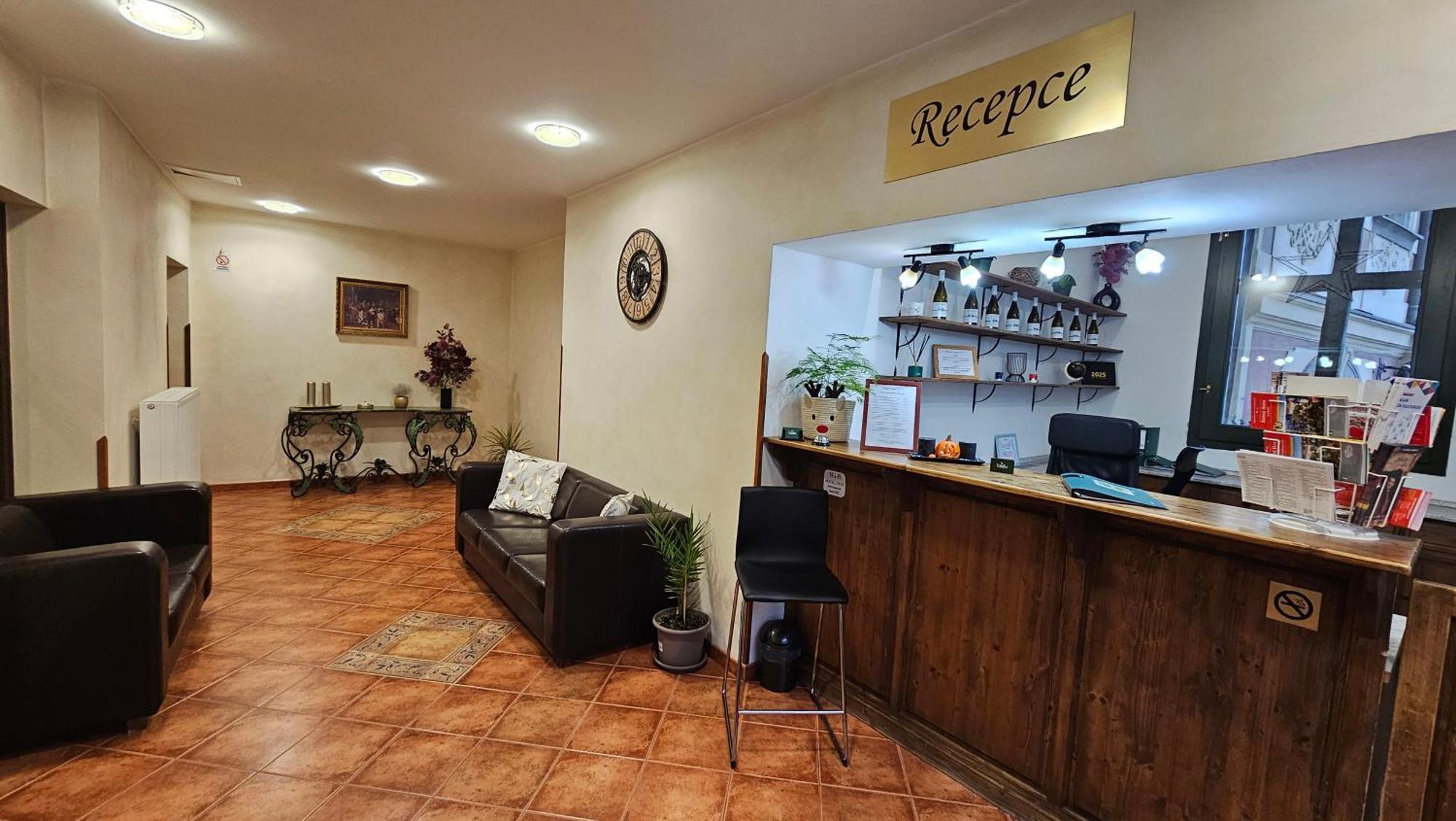Hotel Opat Кутна-Гора Экстерьер фото